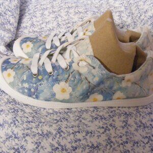 NEW Ladies Size 42 (10.5) Teal Blue Floral Soft Shoes Sneakers Unbranded